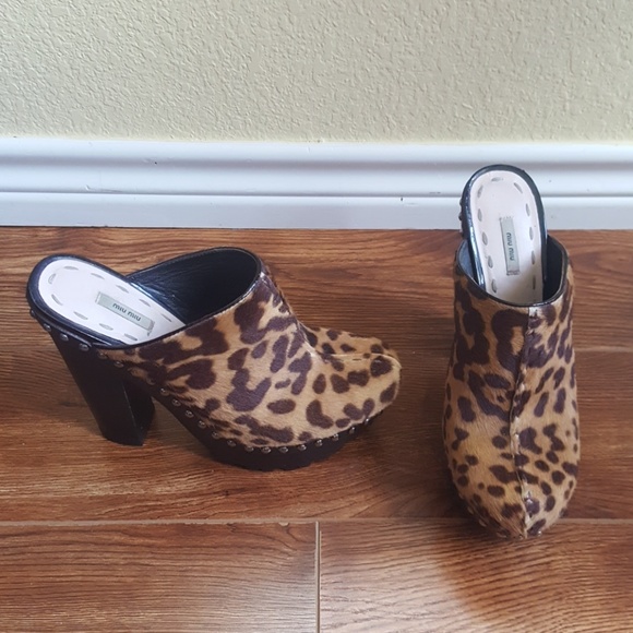 animal print clogs mules